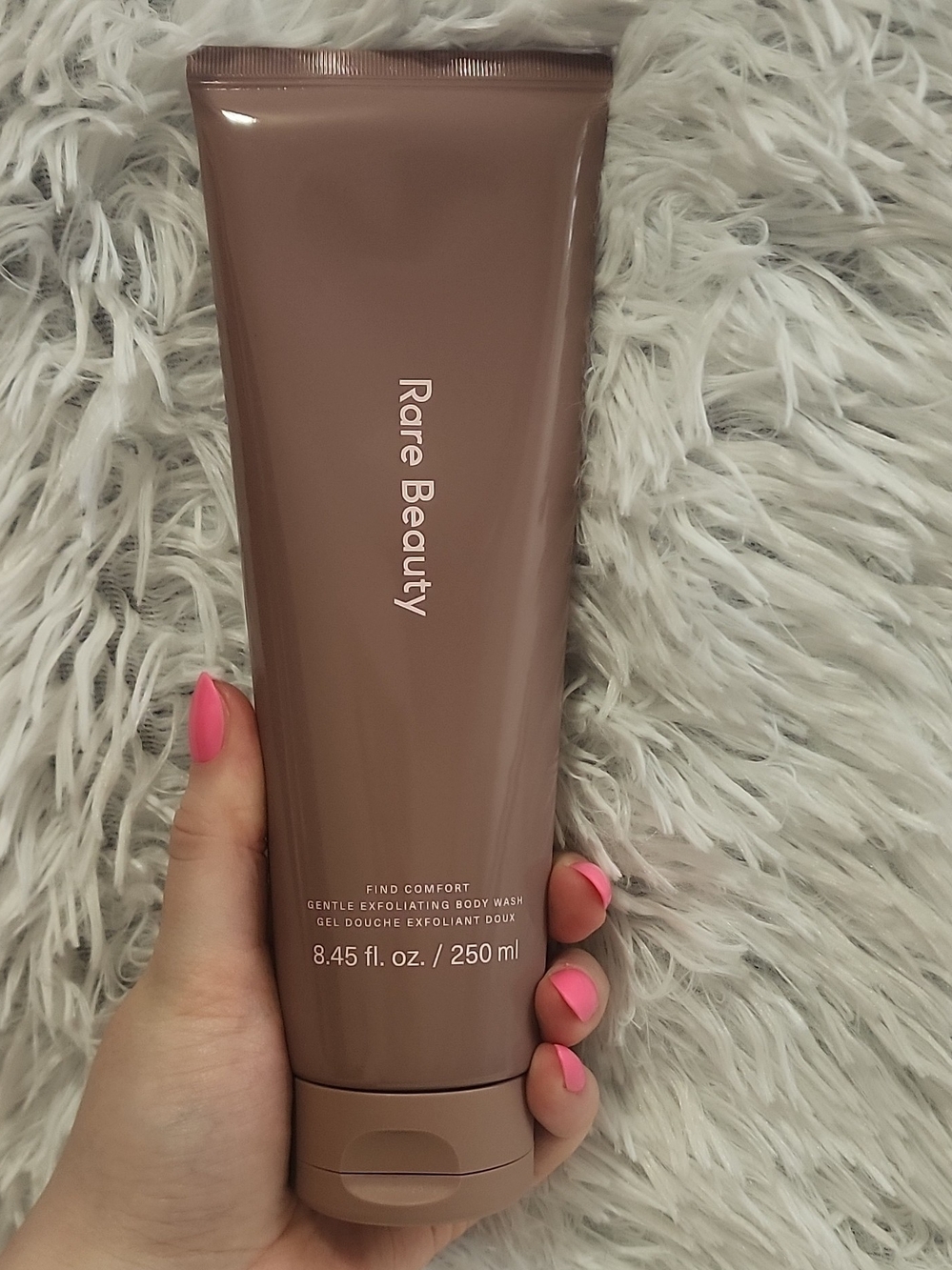 Rare Beauty Gentle Exfoliating Body Wash